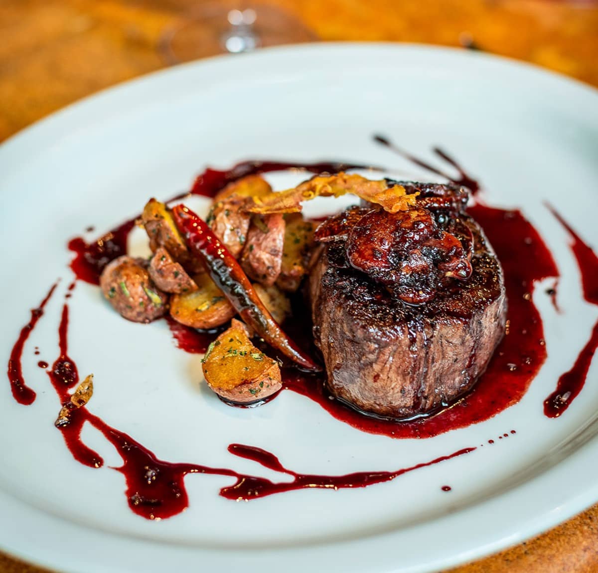 Si tu papá es fan de los cortes y el vino, llévalo a conocer este restaurante uruguayo en San Ángel