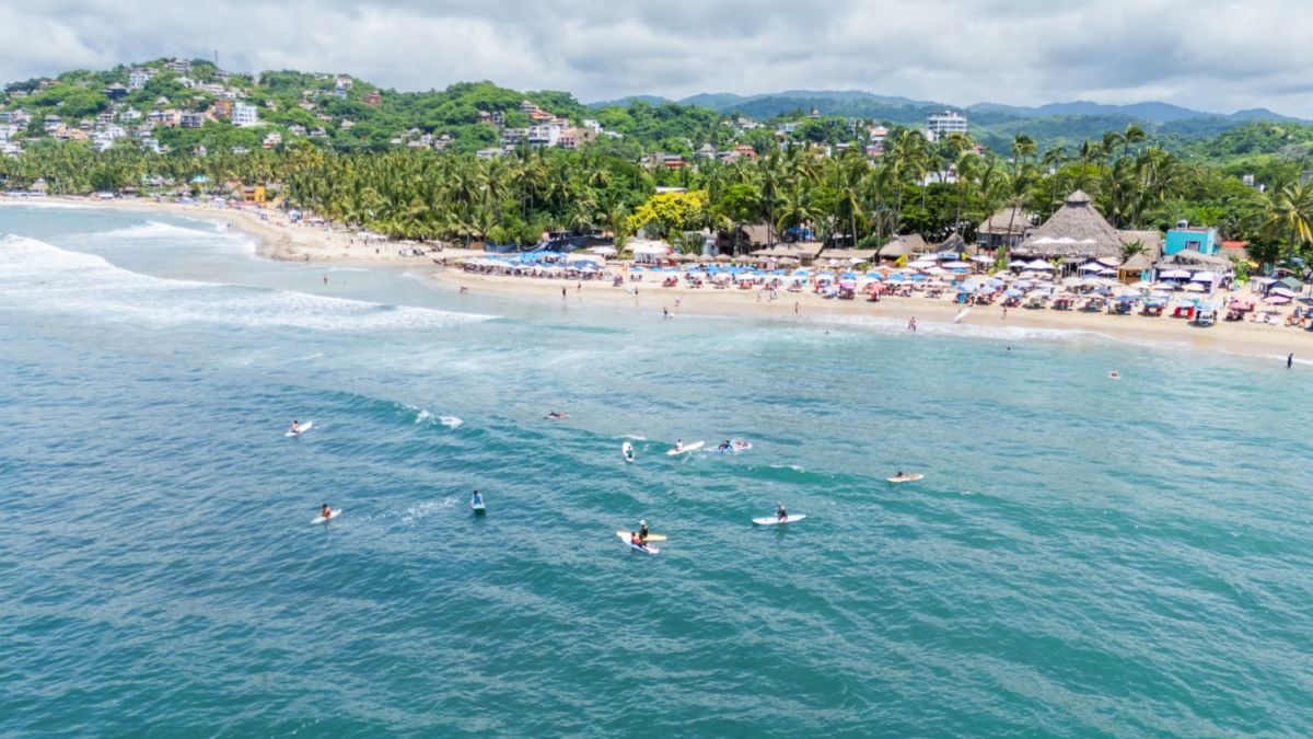 las playas de sayulita son perfectas apra practicar surf y ver ballenas jorobadas