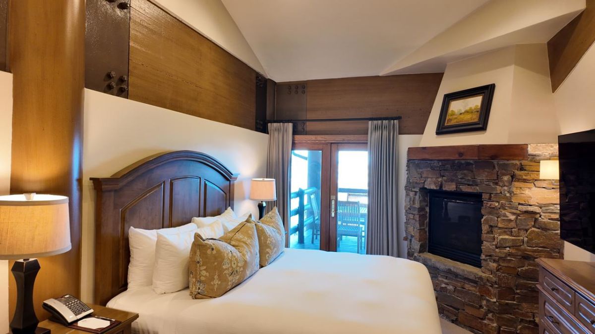 Habitación con fogata en Park City, Utah.