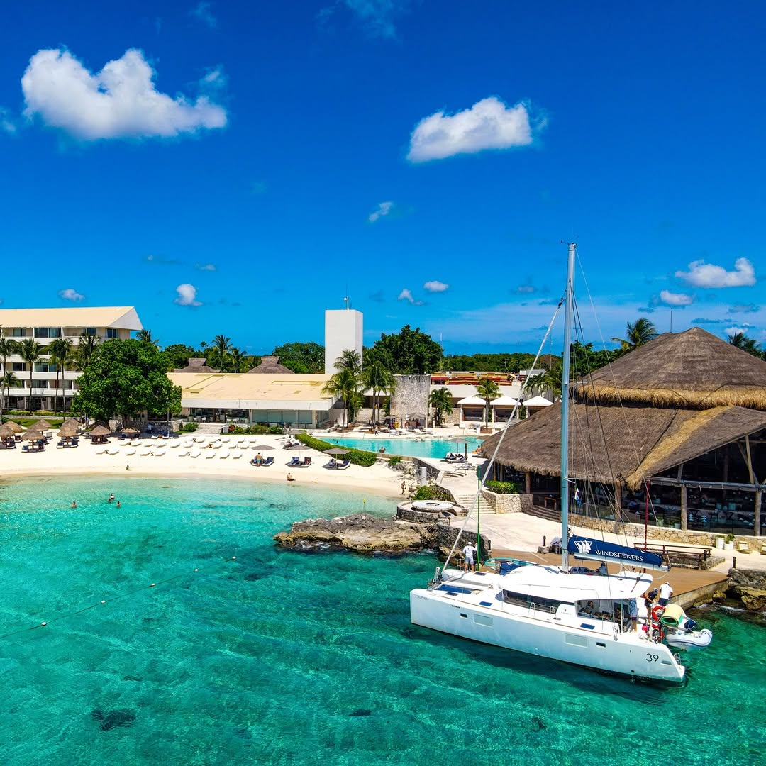 presidente intercontinental cozumel cuenta con actividades acuáticas como buceo y snorkel