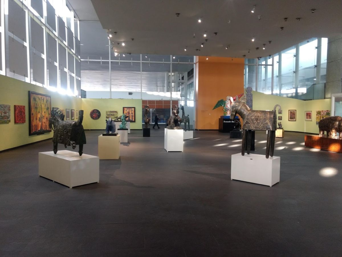 Sala de exposiciones en la T2 del AICM