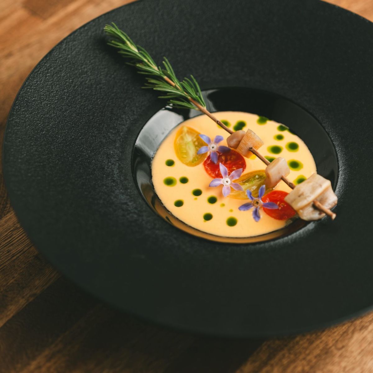 Cada plato de Olivea está preparado con los productos que crecen en el huerto alrededor