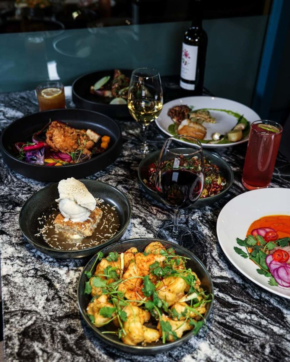 Restaurante moderno en Historic Main Street, Park City. 