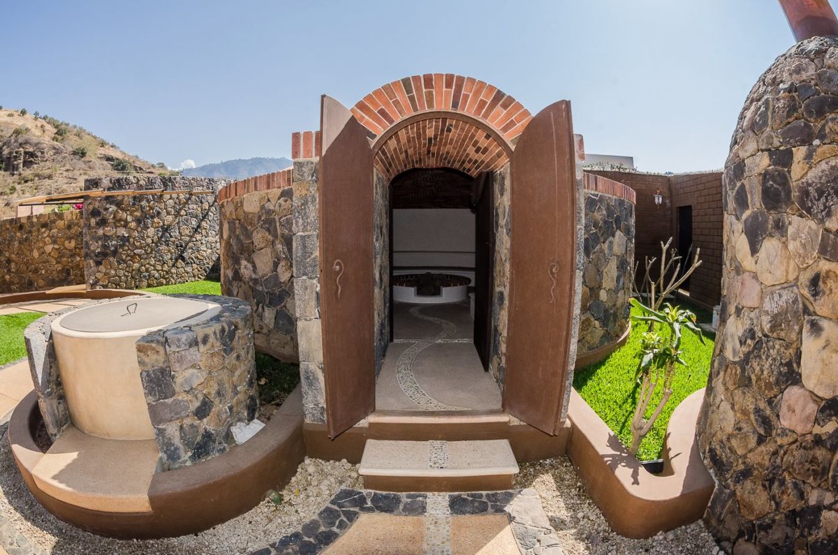 Ollinyotl, un centro holístico en Malinalco