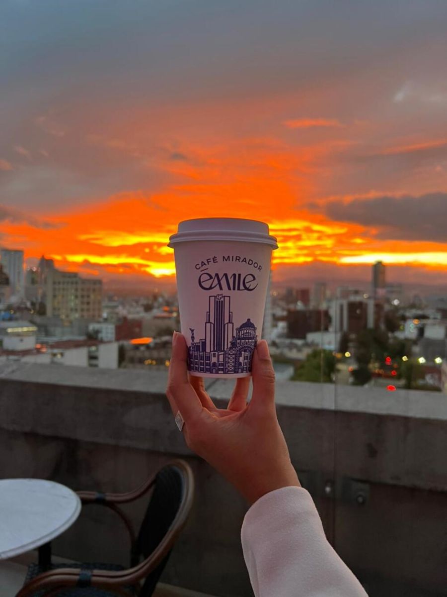 Disfruta de un cafecito en uno de los mejores miradores de la CDMX