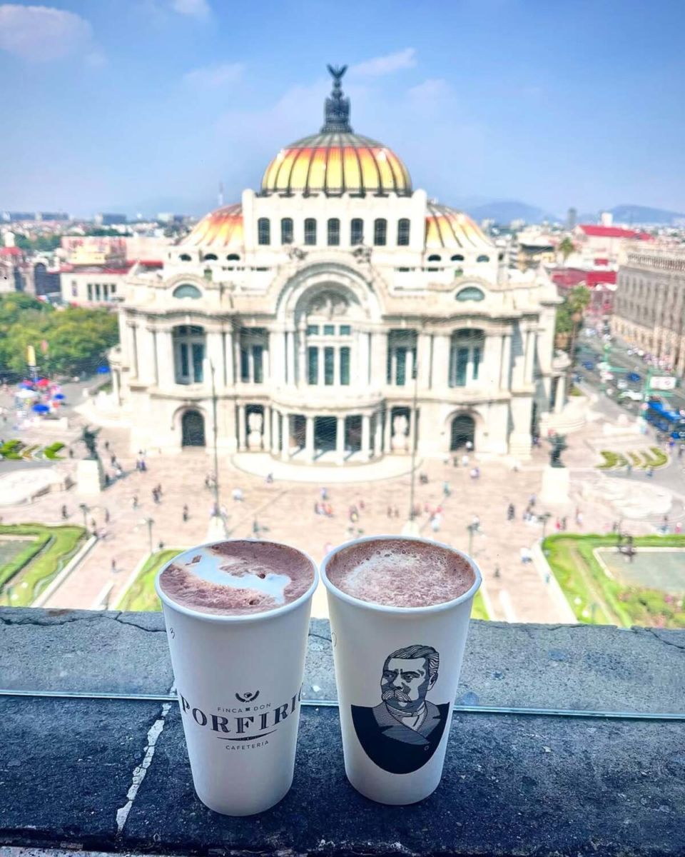 La cafetería con la mejor vista de Bellas Artes