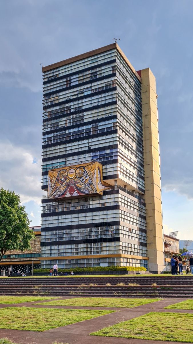 arquitectura funcionalista de la torre de rectoría