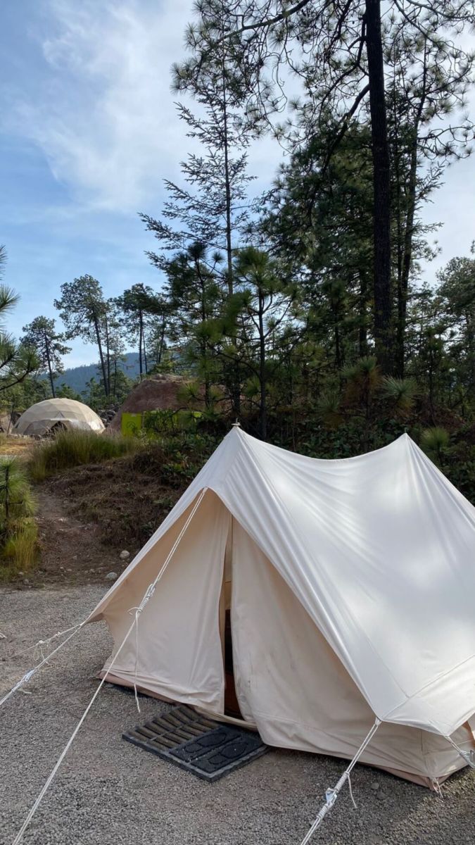 Tiendas tipo safari en Lobo glamp, área de tents. 