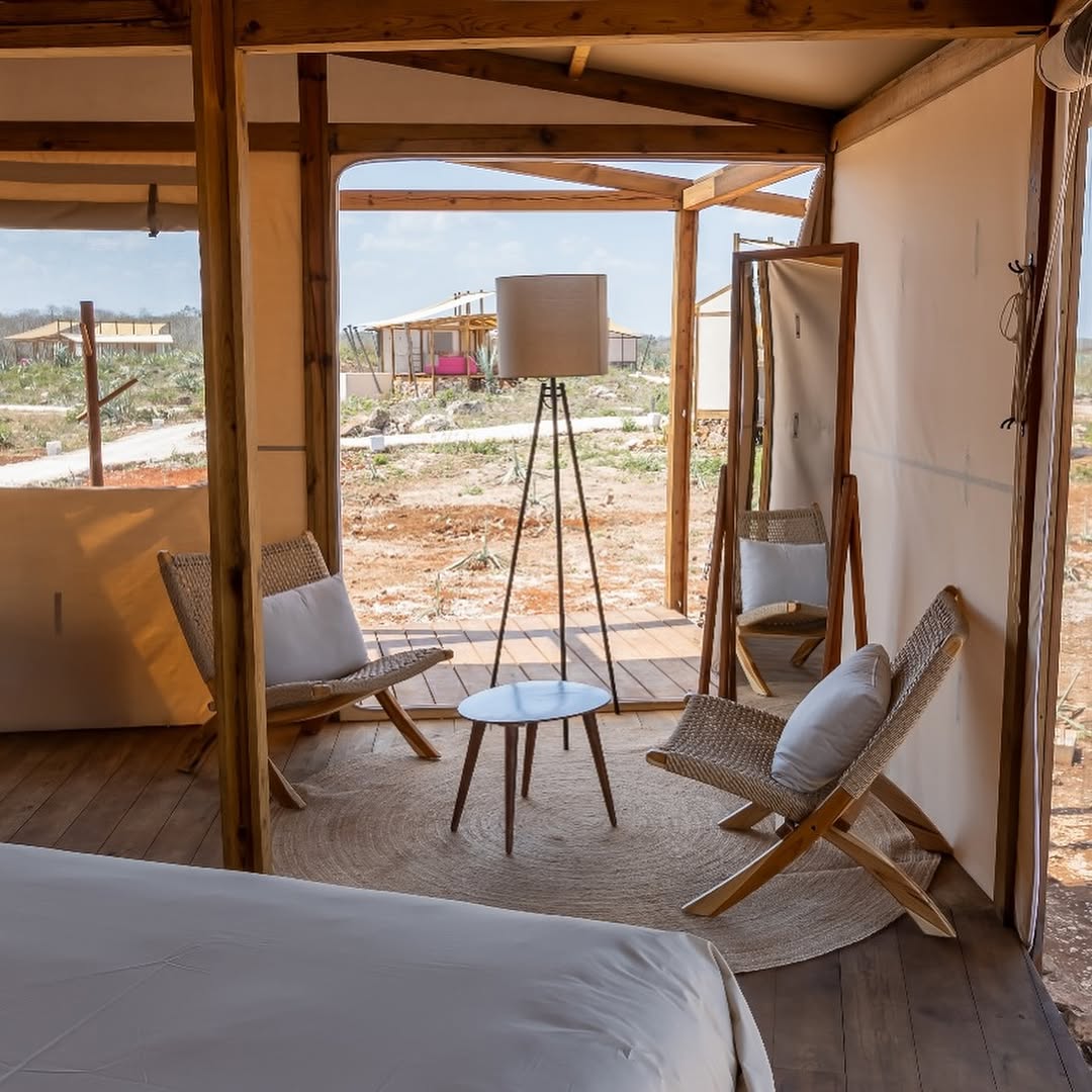 Hacienda Xtojil cuenta con 15 tents de lujo elaboradas con madera sustentable