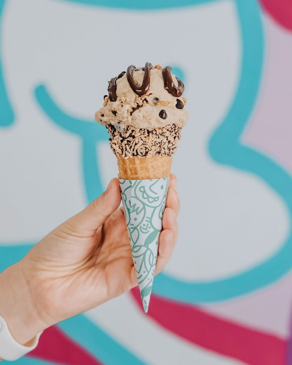 Helados sin azúcar, bajos en calorías de beyond sugar. 