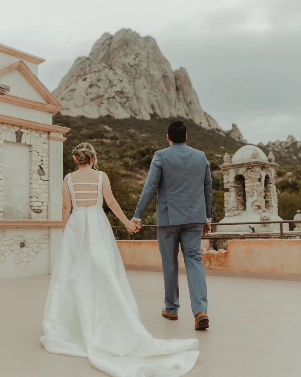 bodas en el hotel centenario los arroyitos en Bernal