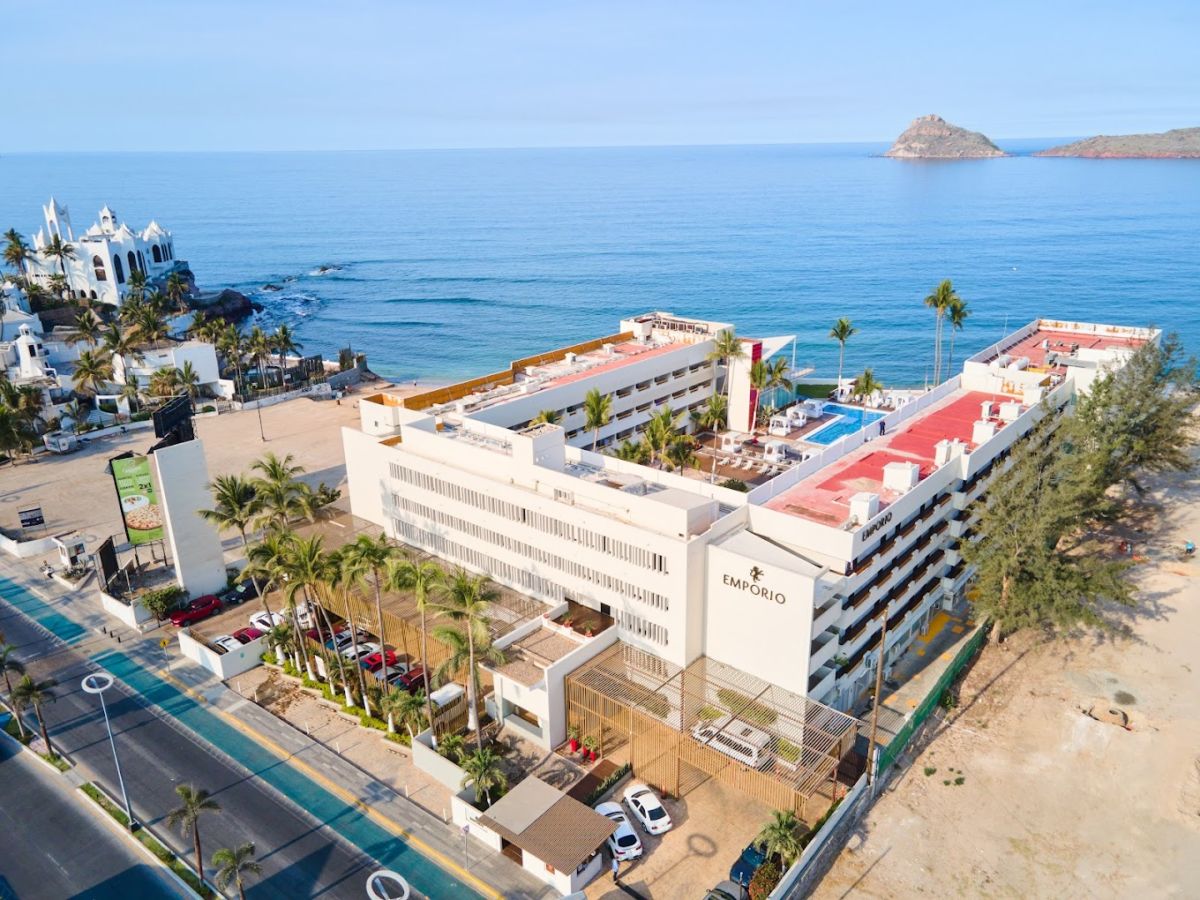 Vista aérea del Hotel Emporio Mazatlán