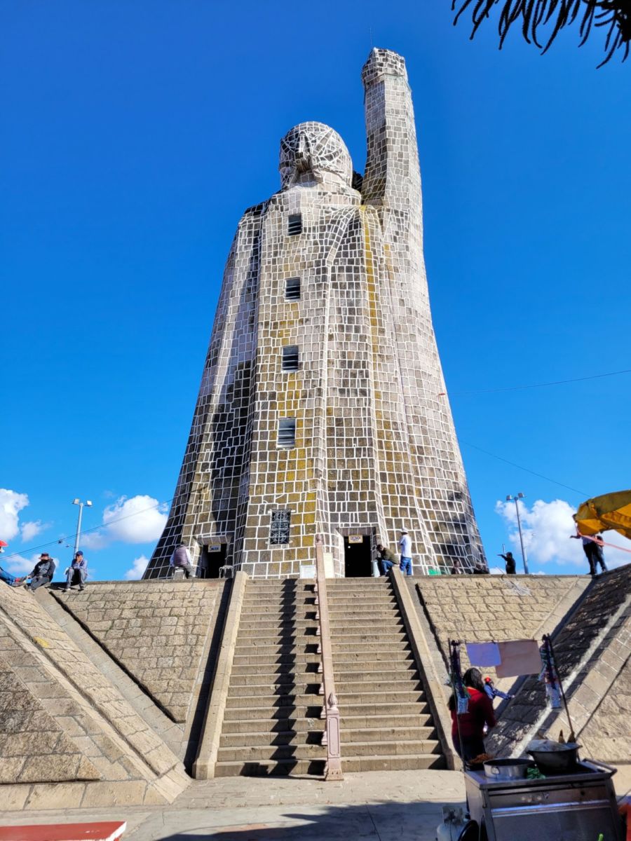 Monumento a José María Morelos y Pavón en la Isla de Janitzio 