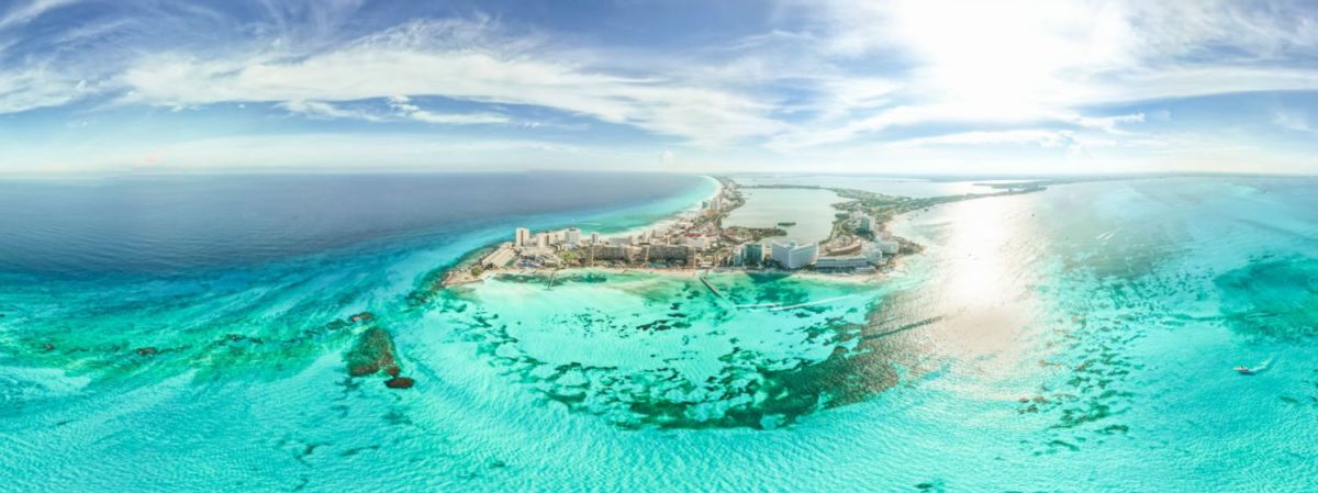 la zona hotelera de Cancún es de los puntos más famosos del Caribe mexicano