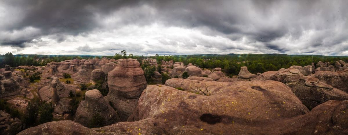 Jardín de Piedras, rocas moldeadas por lava volcánica en Durango