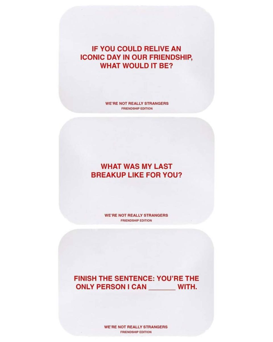 Preguntas en cartas de we are not really strangers. 