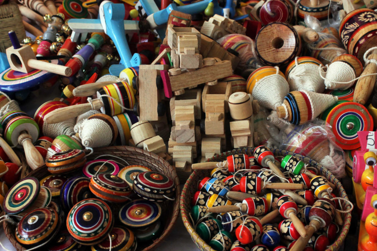 Juguetes mexicanos de madera