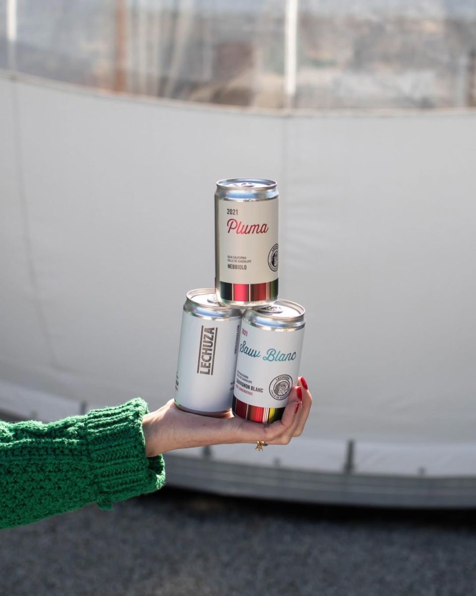 Vino en lata en Lechuza valle de guadalupe.  