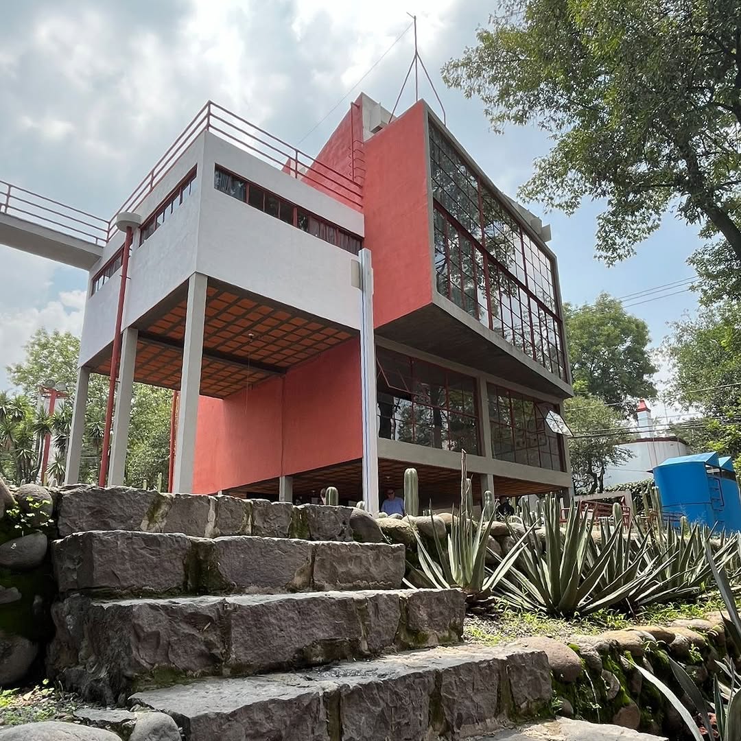 Si la casa estudio es linda por fuera espera a conocer su interior