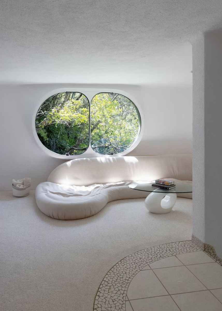 Estancia principal dentro de las habitaciones del Nido de Quetzalcóatl