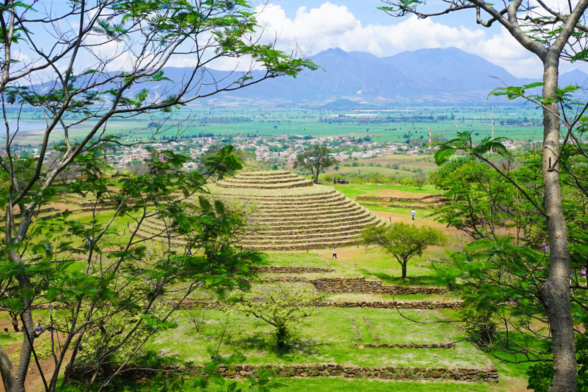 Guachimontones sitio arqueológico con pirámides circulares