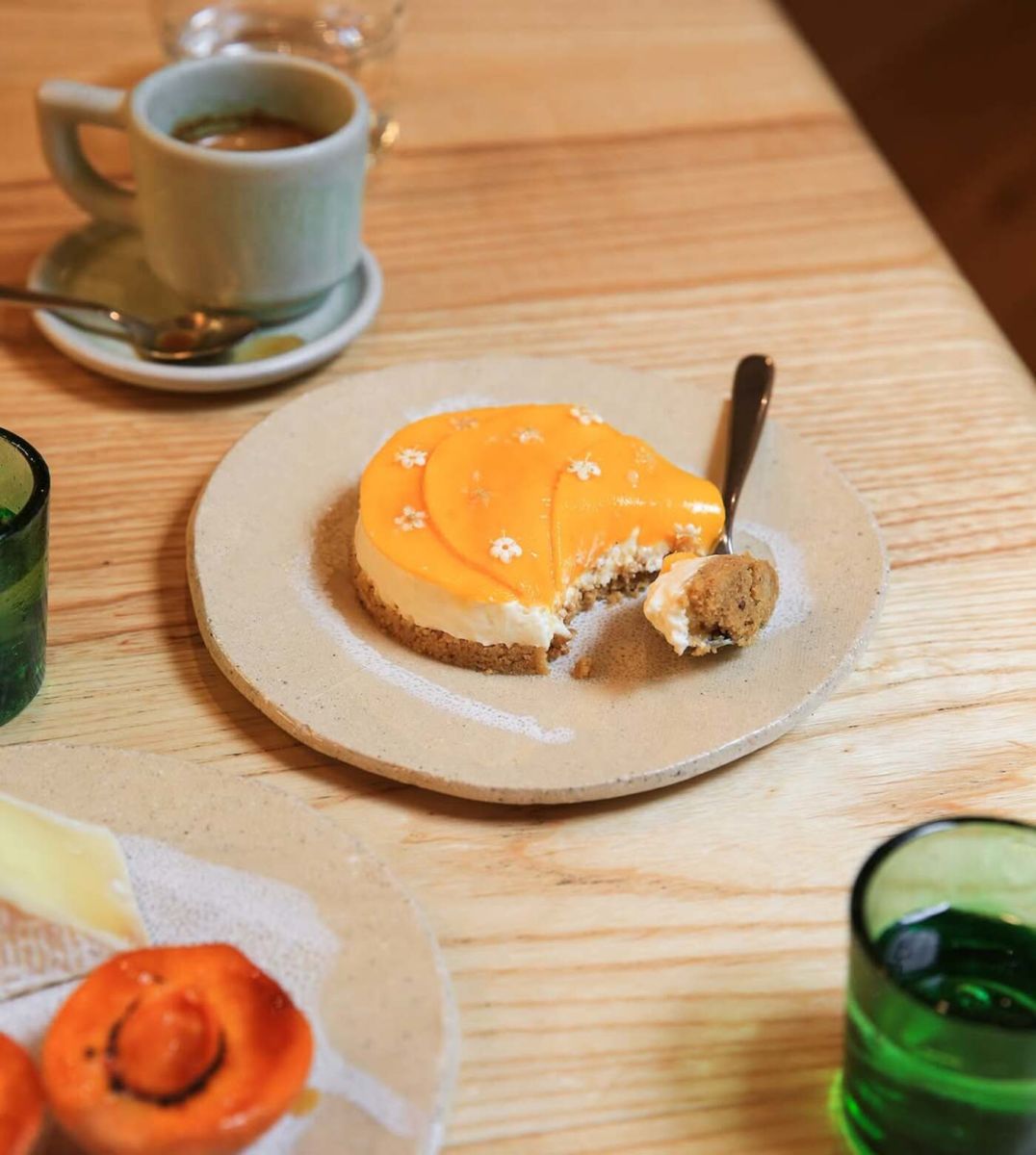 Pay de mango con queso manchego en Lina CDMX. 