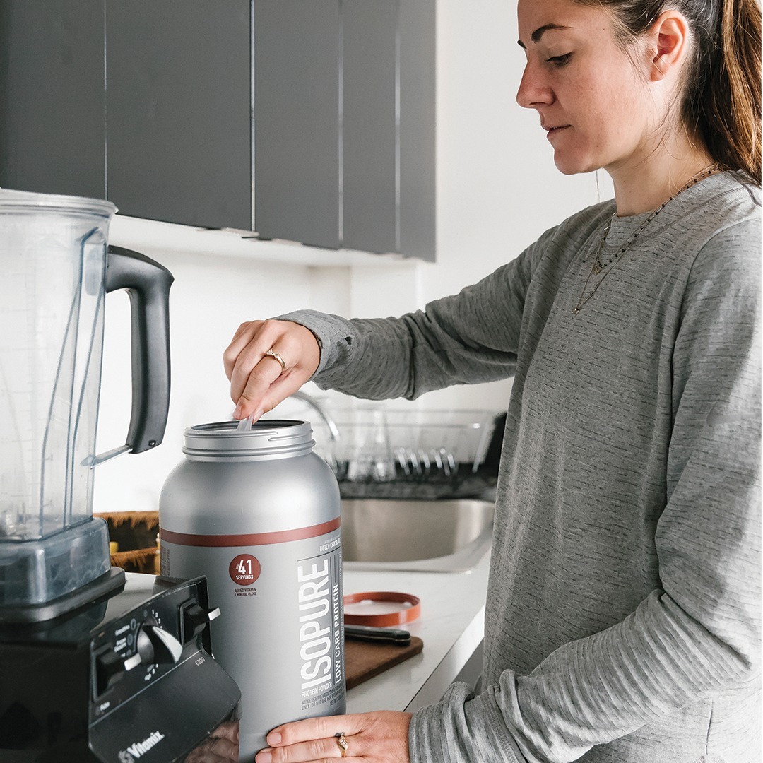 Proteína en polvo Isopure sabor Dutch Chocolate. 