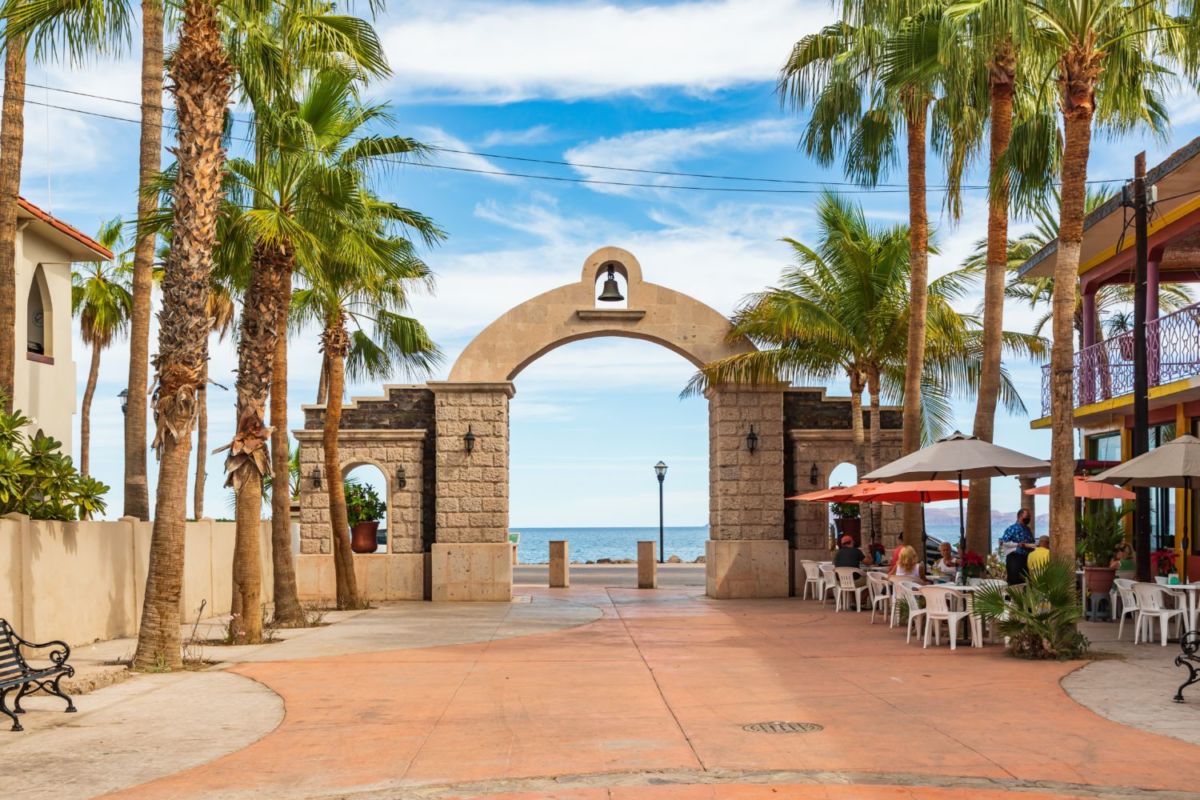 loreto es uno de los pueblos más antiguos de baja california
