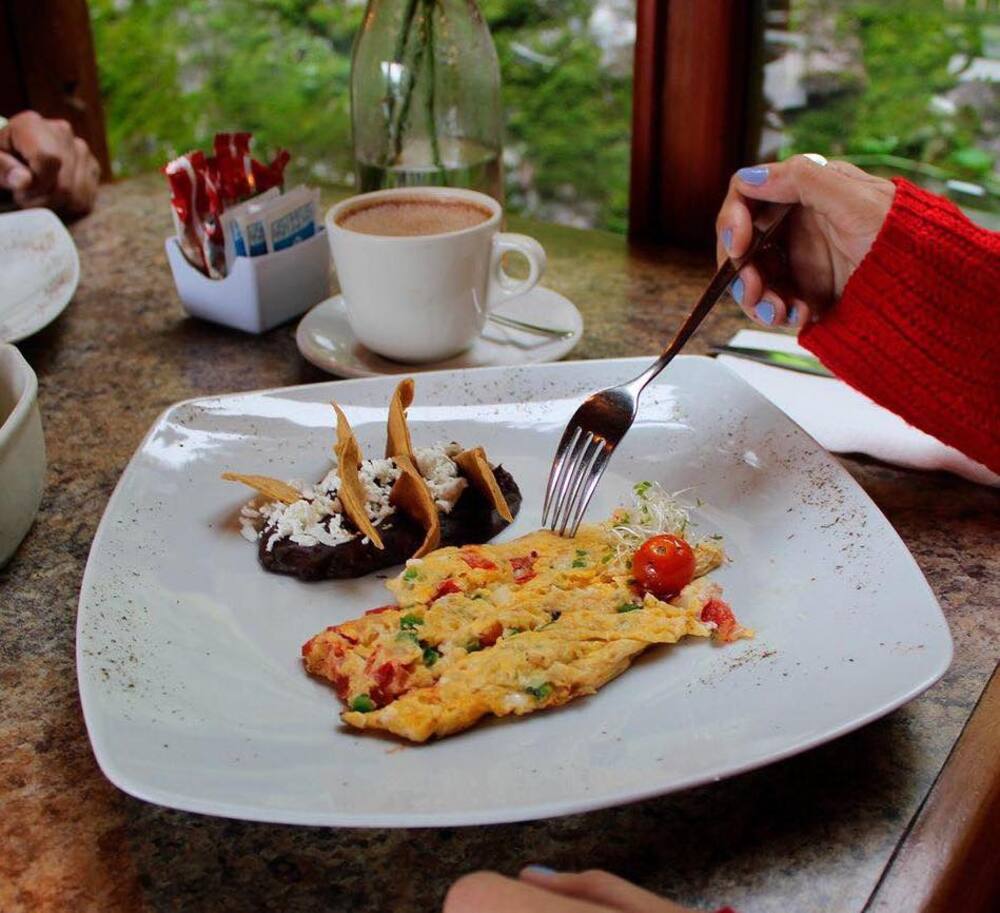 Desayunos, comidas y cenas en el Restaurante La Montaña
