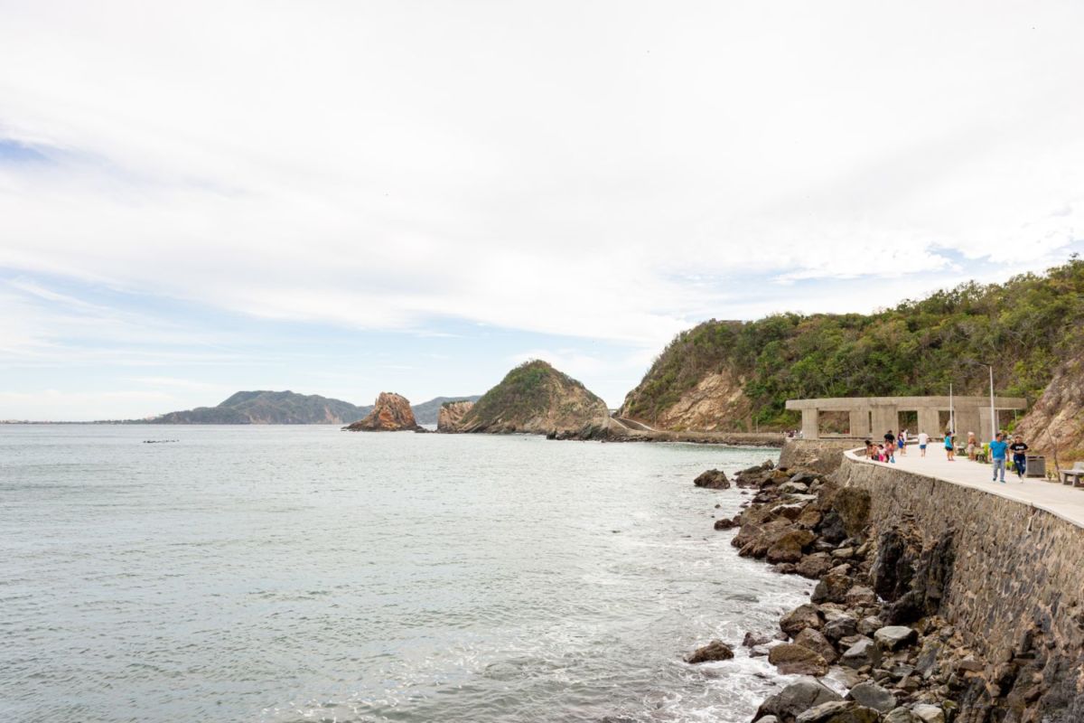 Después de asegurar el área, las playas fueron reabiertas