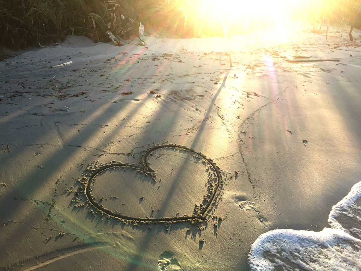 Celebra San Valentín en la playa
