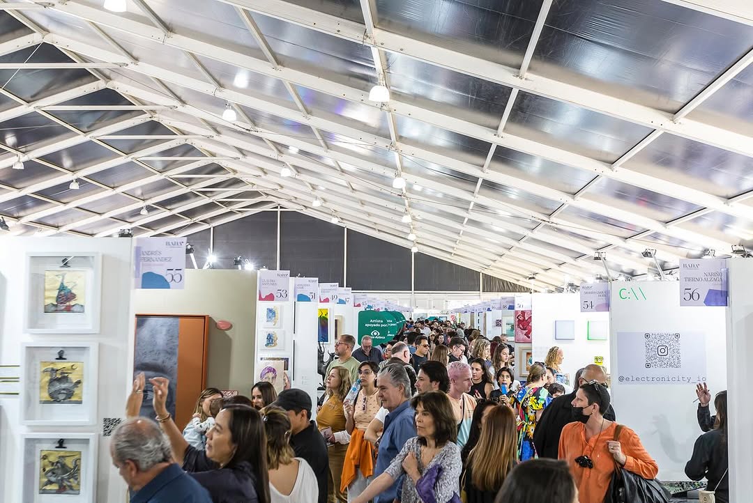 Exhibición de arte contemporáneo en CDMX