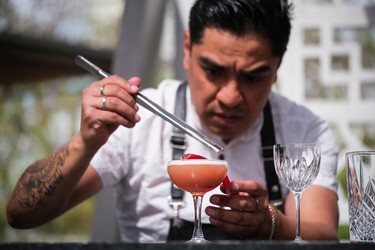 Cócteles inspirados en la Semana del Arte CDMX