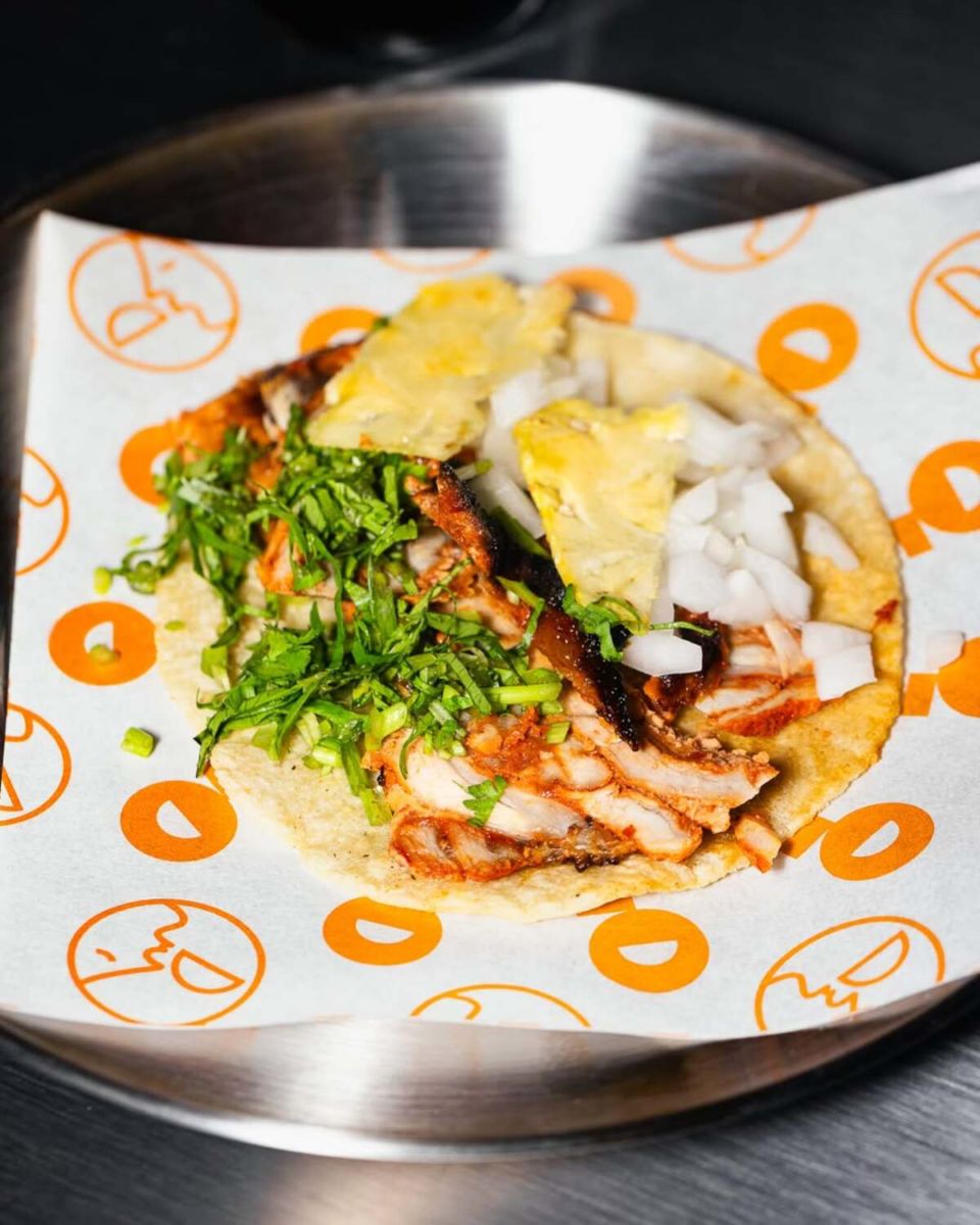 Tacos de pastor en Polanco, taquería Los Queridos.