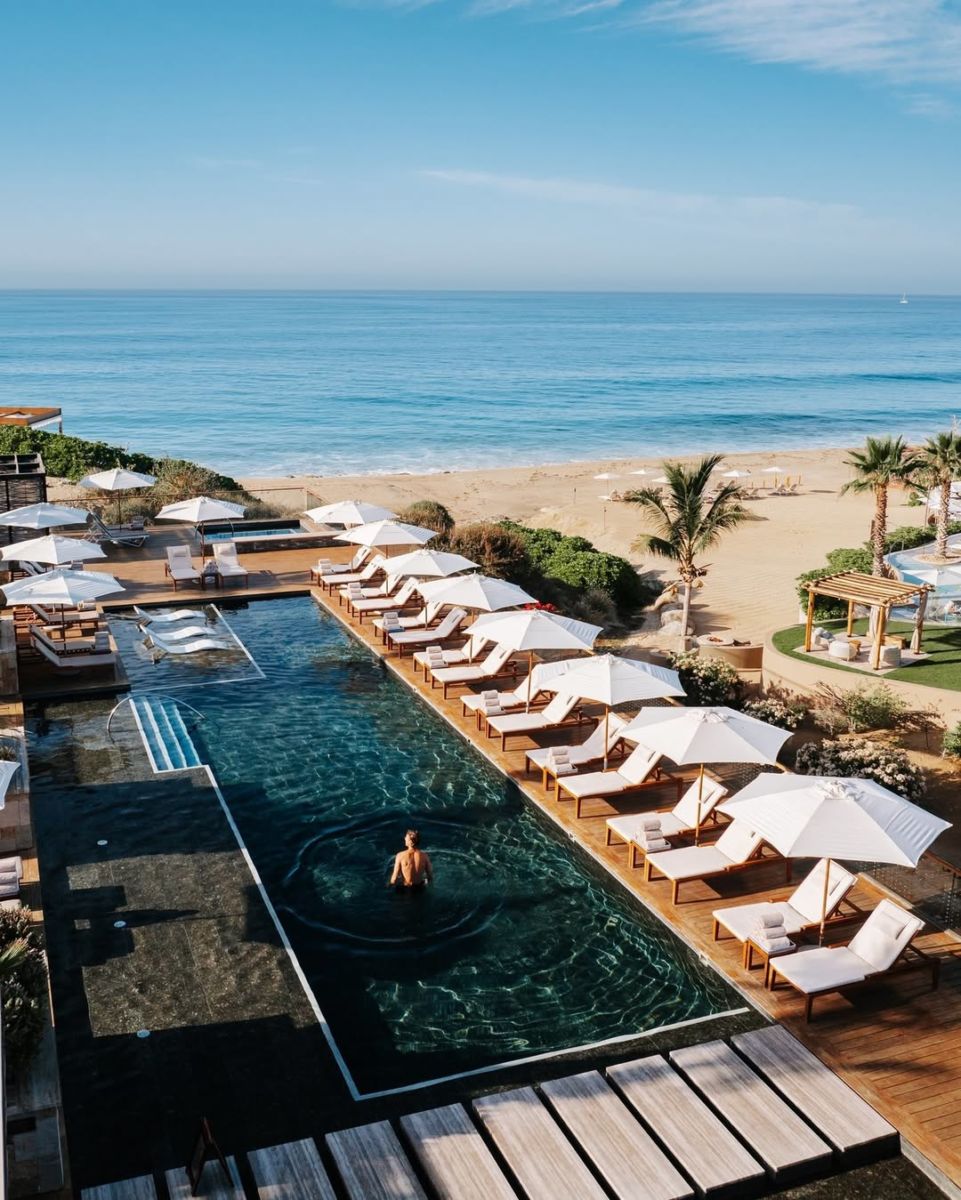 Complejo hotelero de lujo con vista al Mar de Cortés, San José del Cabo. 