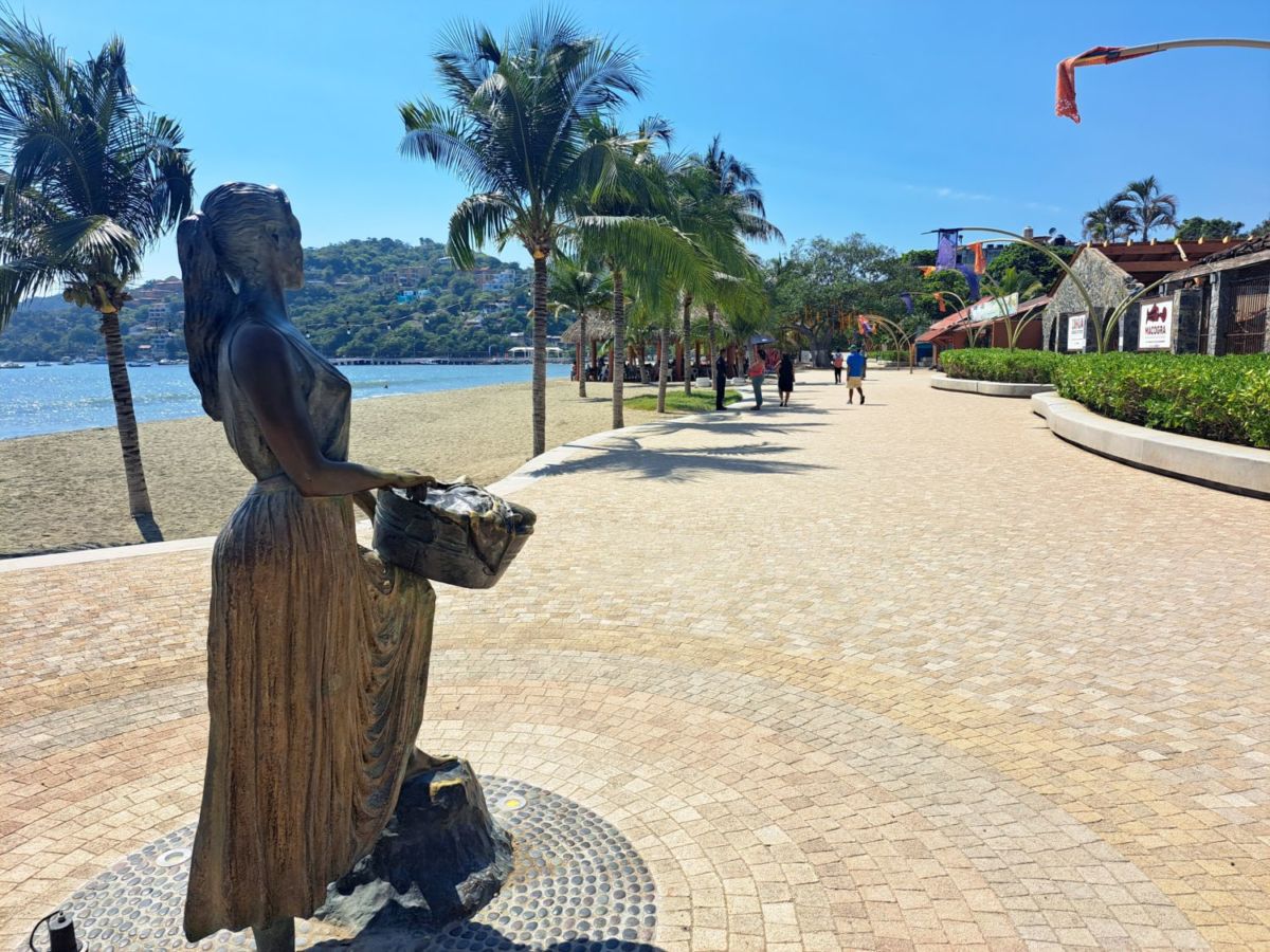 es posible ir en bicicleta de zihuatanejo a Ixtapa