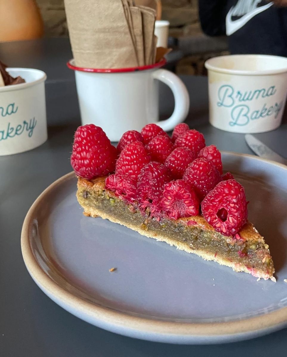 Postres deliciosos en Valle de Guadalupe, dentro de Bruma.