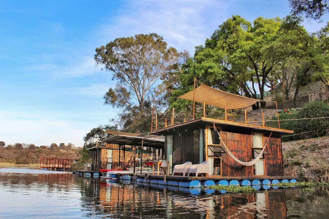 Estas abañas en medio de la naturaleza se ubican en Oasis Valsequillo, Puebla