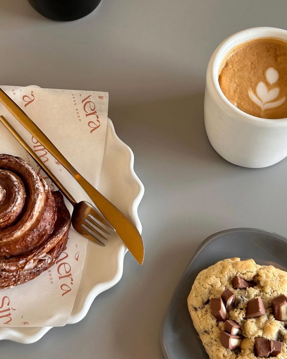 Símera Coffee Shop es perfecto para cuando tienes antojo de algo dulce