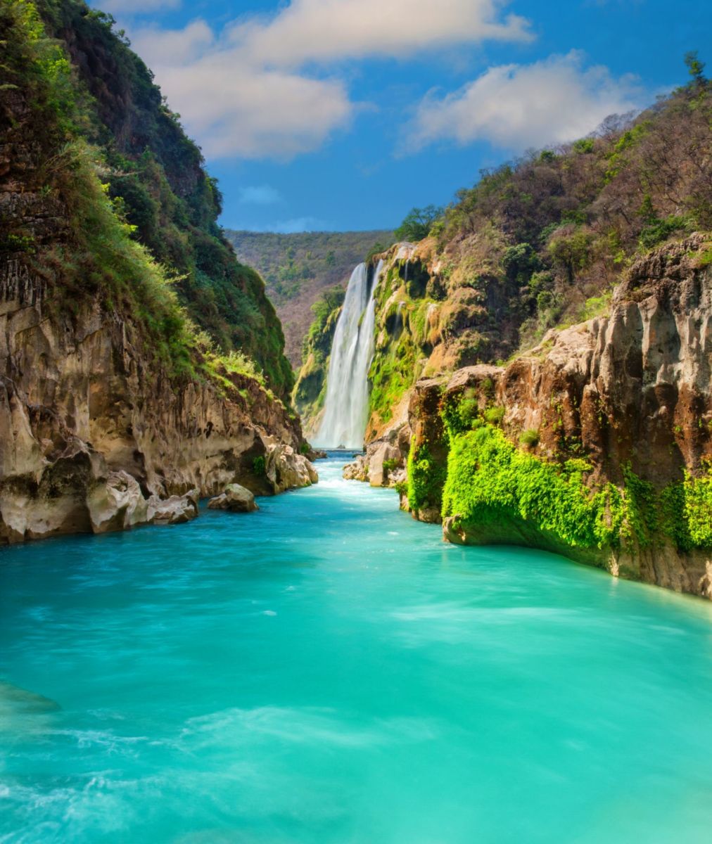 La cascada de Tamul es la más alta del estado