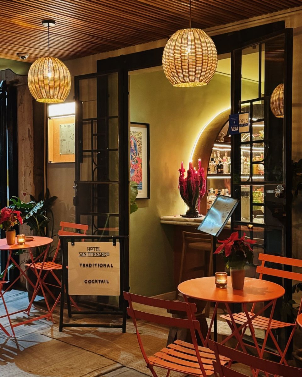 Lounge Fernando se ubica al interior de uno de los hoteles más bonitos de La Condesa