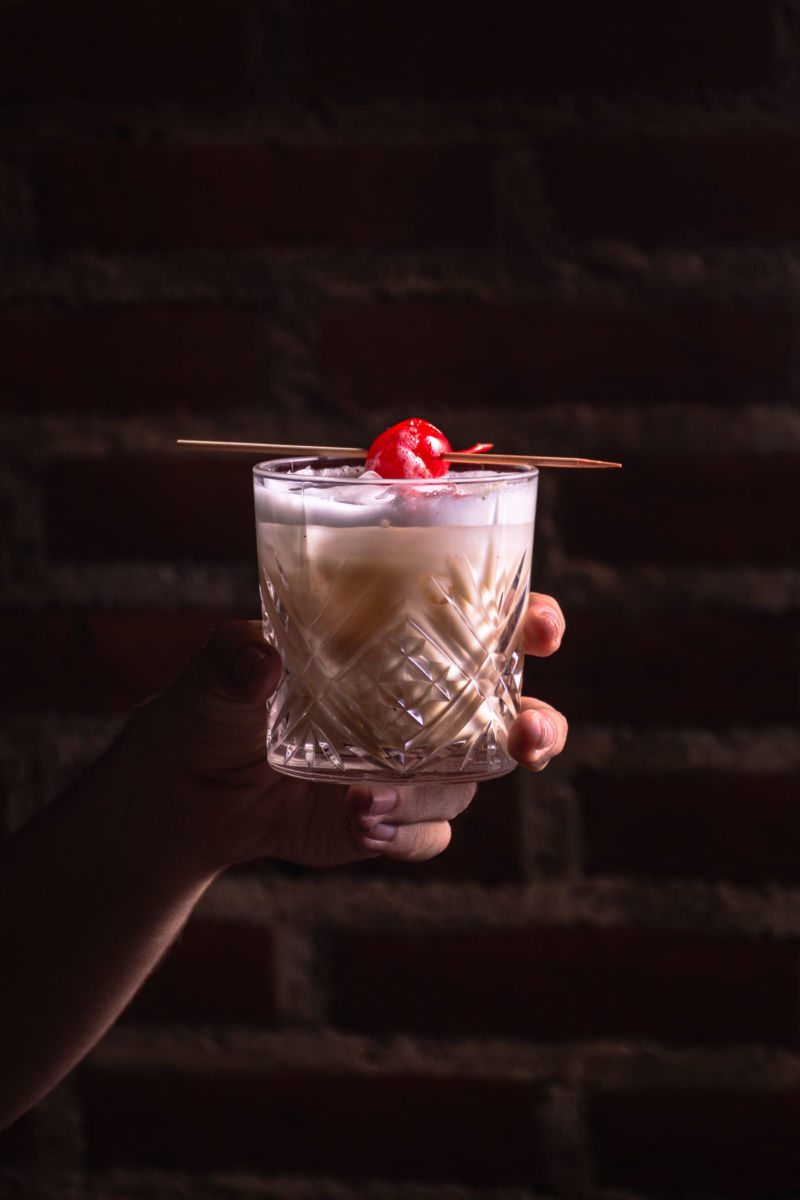 Acompaña tu cena con un coctel o una copa de vino