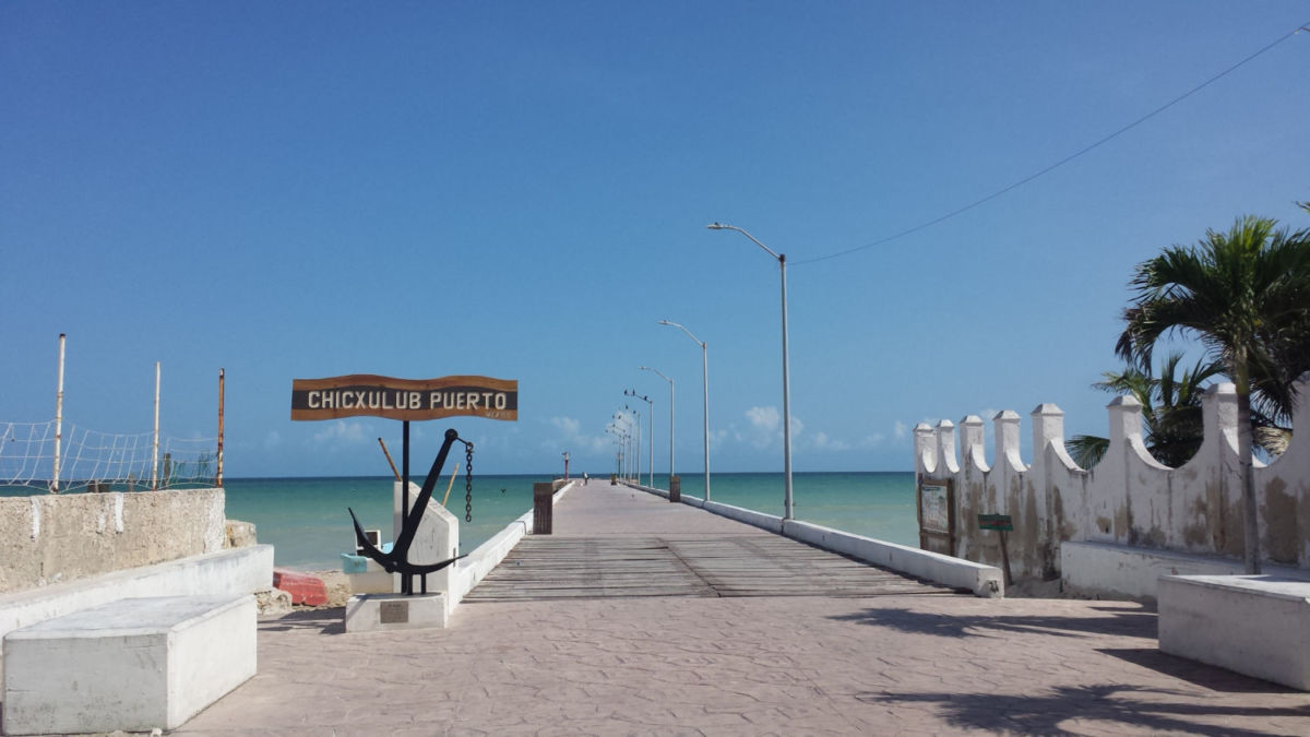 Chicxulub Puerto es un pueblo costero en Yucatán 
