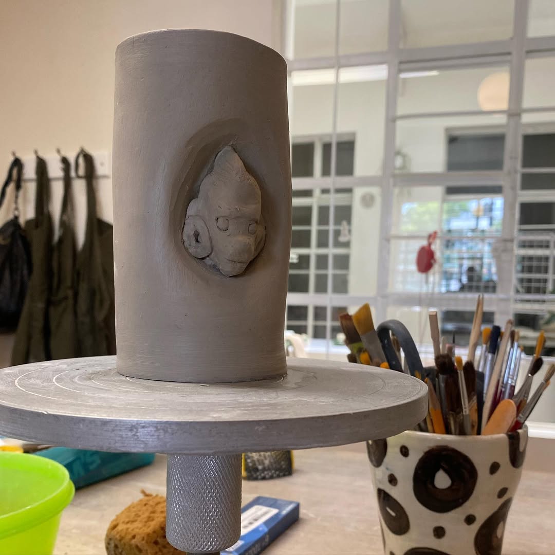 Taller Contorno es un estudio donde puedes realizar cerámica desde cero 