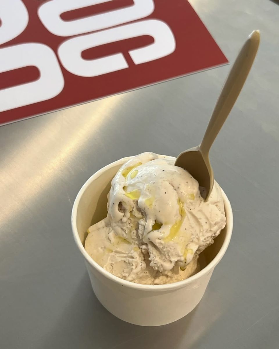 helado de vainilla con aceite de oliva
