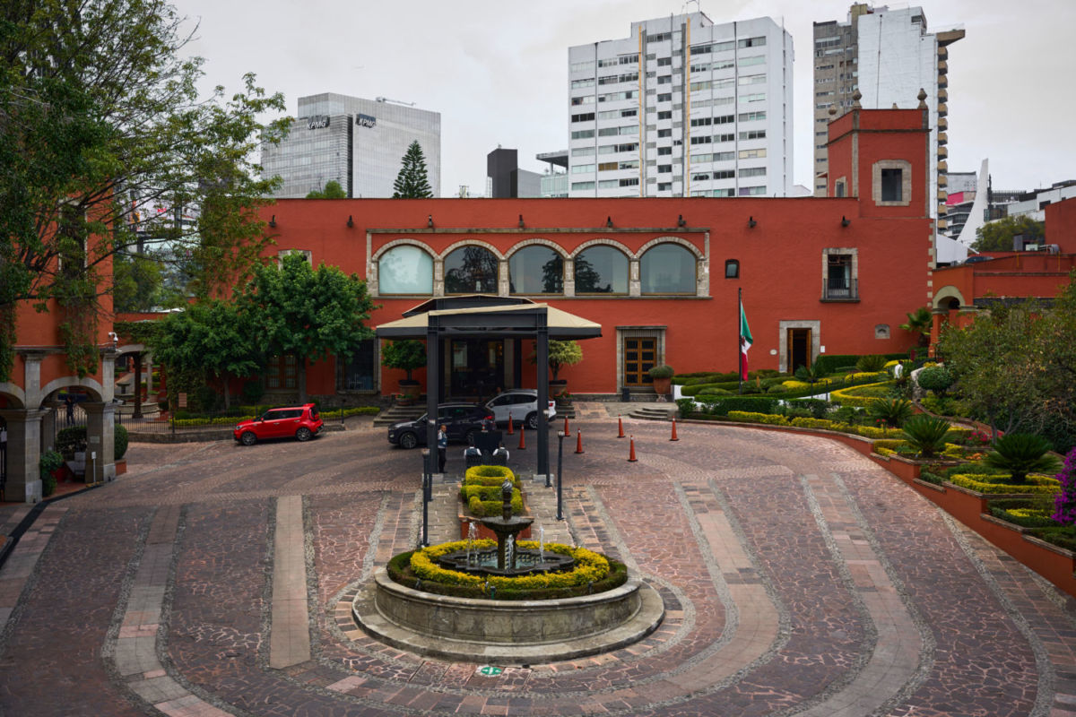 Entrada a la Hacienda de los Morales en Polanco