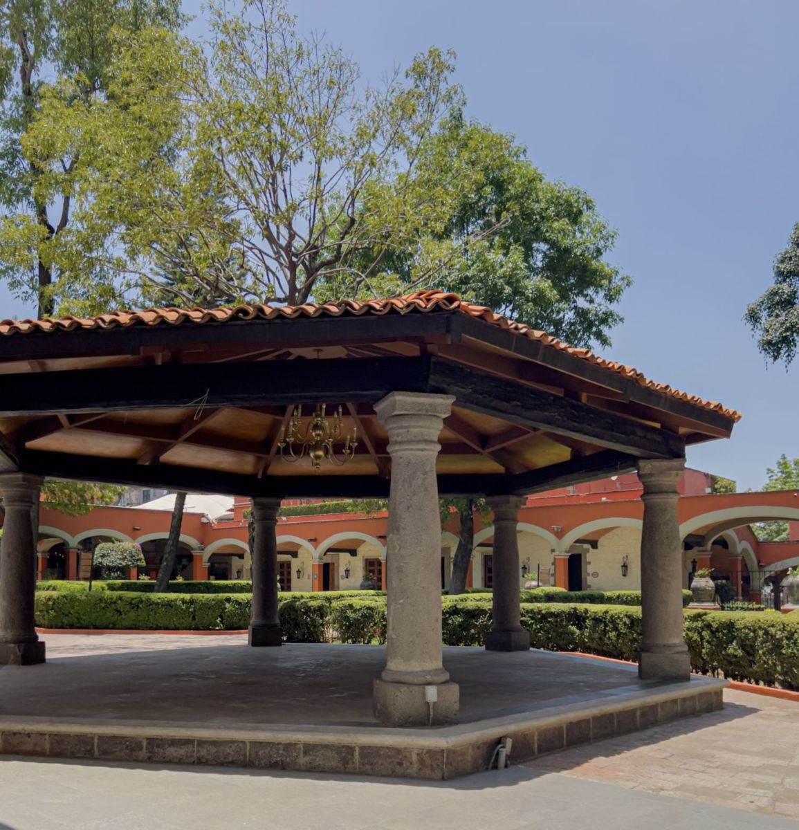 Kiosco en el jardín de la hacienda de los Morales