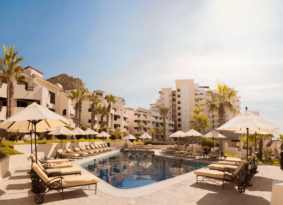 La mayoría de las habitaciones de este famoso hotel en Los Cabos tiene vista al mar