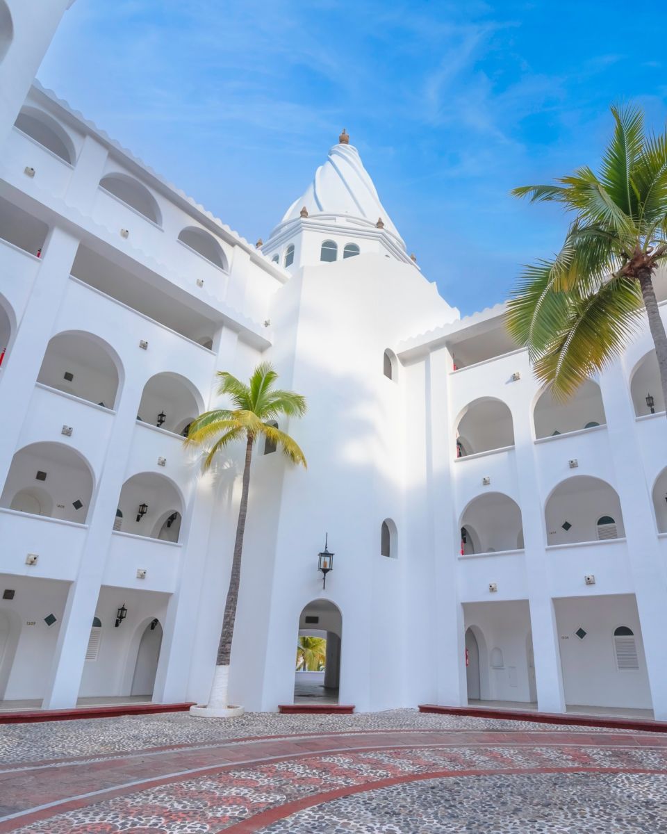 Hotel Las Hadas by Brisas Manzanillo 