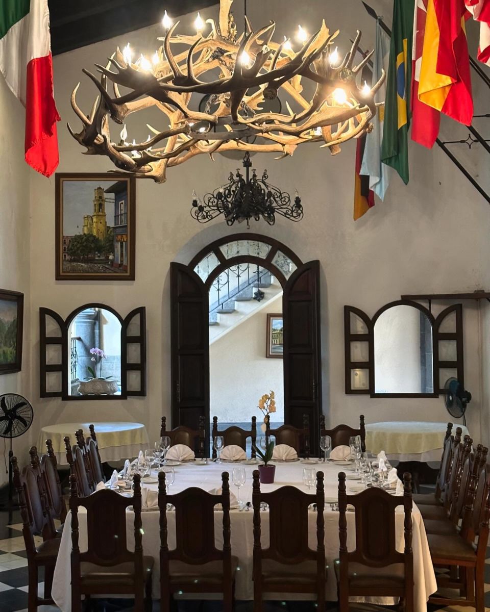 Salón Banderas del Hotel Posada Coatepec